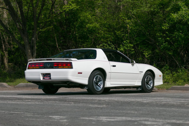 1990 Pontiac Firebird - photo 9