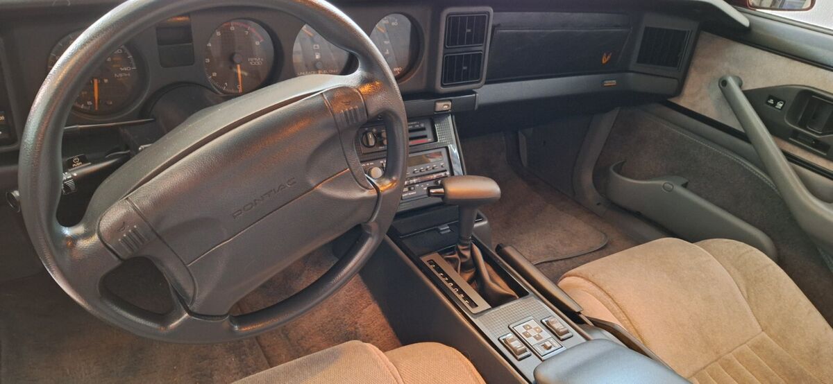 1990 Pontiac Firebird - photo 9