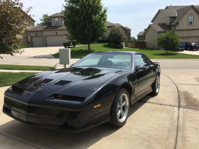 1990 Pontiac Firebird Trans Am - black - 5 speed manual t tops new wheels tires 1990 Pontiac Firebird Trans Am