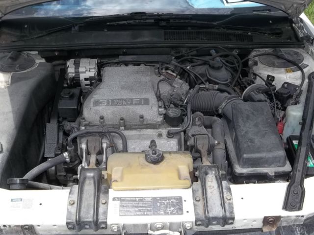 1990 Pontiac Grand Prix SE - photo 4