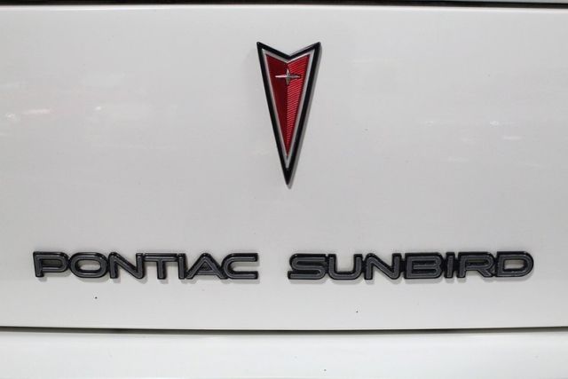 1990 Pontiac Sunbird -- - photo 12