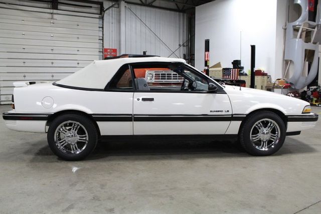 1990 Pontiac Sunbird -- - photo 7