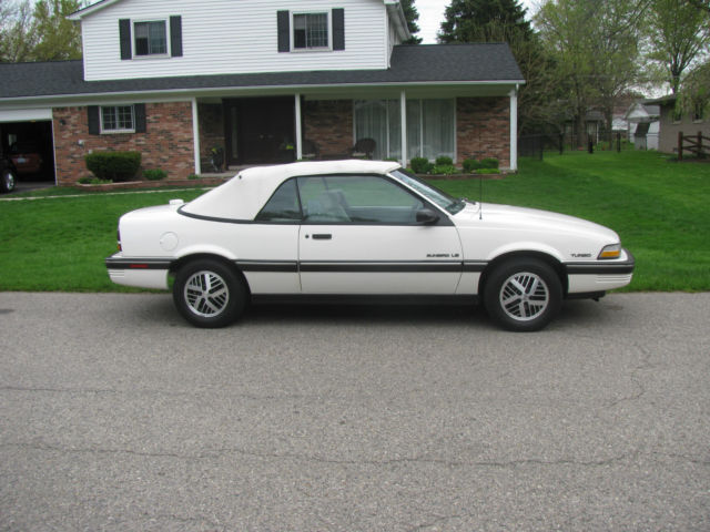 1990 Pontiac Sunbird - photo 5