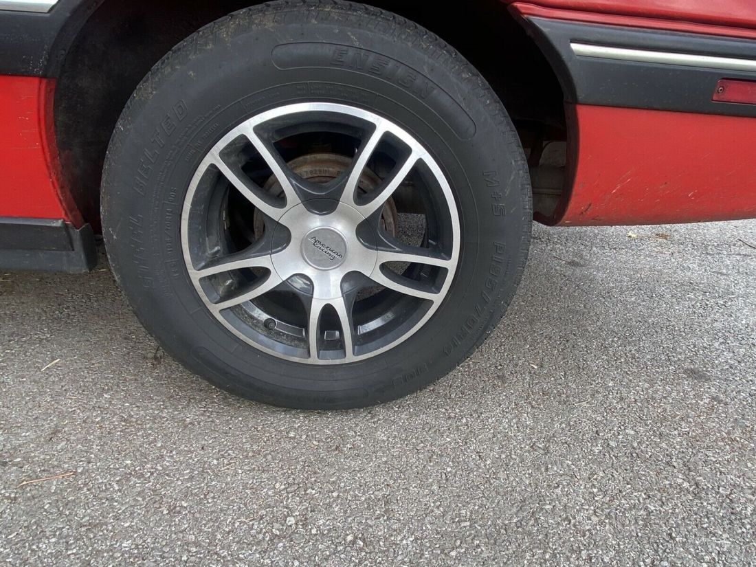 1990 Pontiac Sunbird LE - photo 5