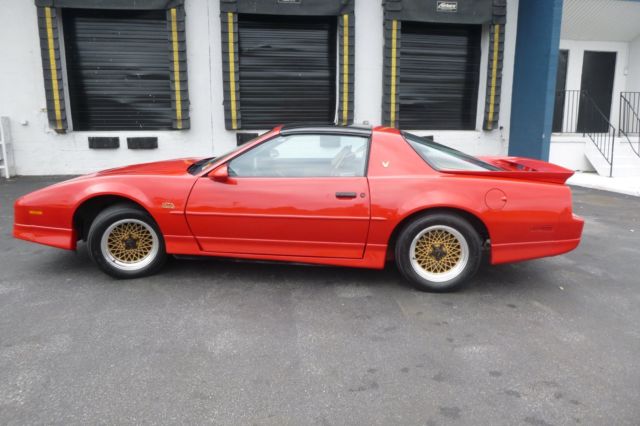 1990 Pontiac Trans Am GTA 1 OF 78 LOW MILES - photo 3