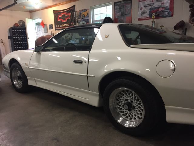 1990 Pontiac Trans Am - photo 8