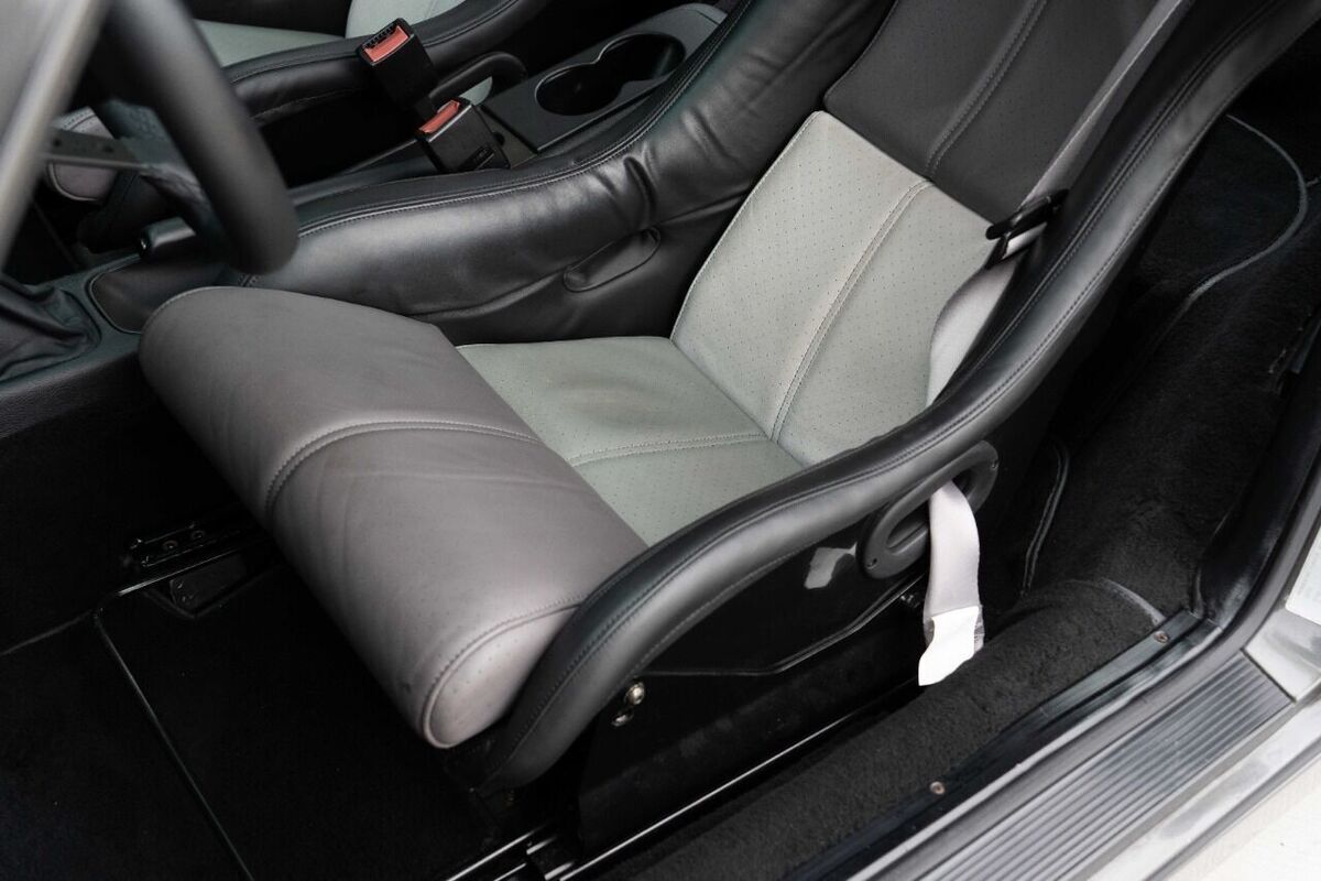 1990 Porsche 911 Carrera 2 2dr Coupe - photo 11