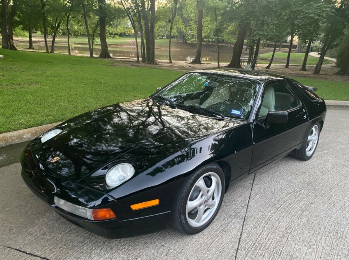 1990 Porsche 928 S4 110k Clean Carfax New timing belt Fully Serviced Books 3 key 1990 Porsche 928 928 S4
