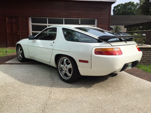 1990 PORSCHE 928 S4 FLORIDA WHITE CLEAN CAR FAX DOCTOR OWNED 1990 Porsche 928 S4
