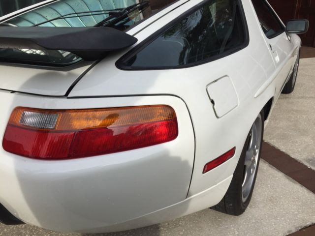1990 Porsche 928 S4 - photo 3