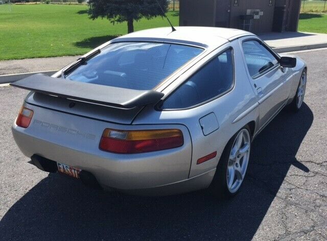 1990 Porsche 928 S4 - photo 4