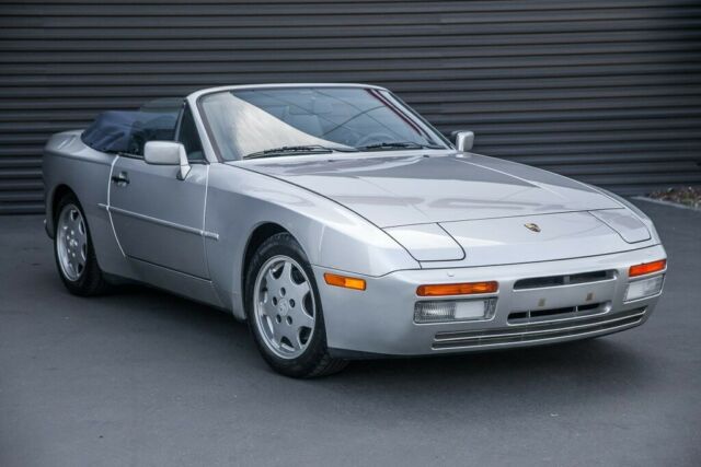 1990 Porsche 944 S2 4511 Miles Crystal Silver 2D Convertible 3.0L I4 FI DOHC 16V 1990 Porsche 944 S2