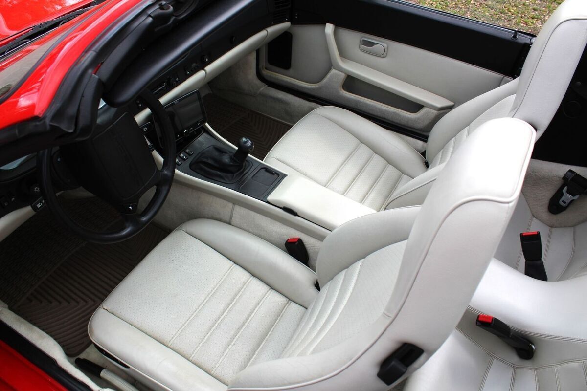 1990 Porsche 944 - photo 12