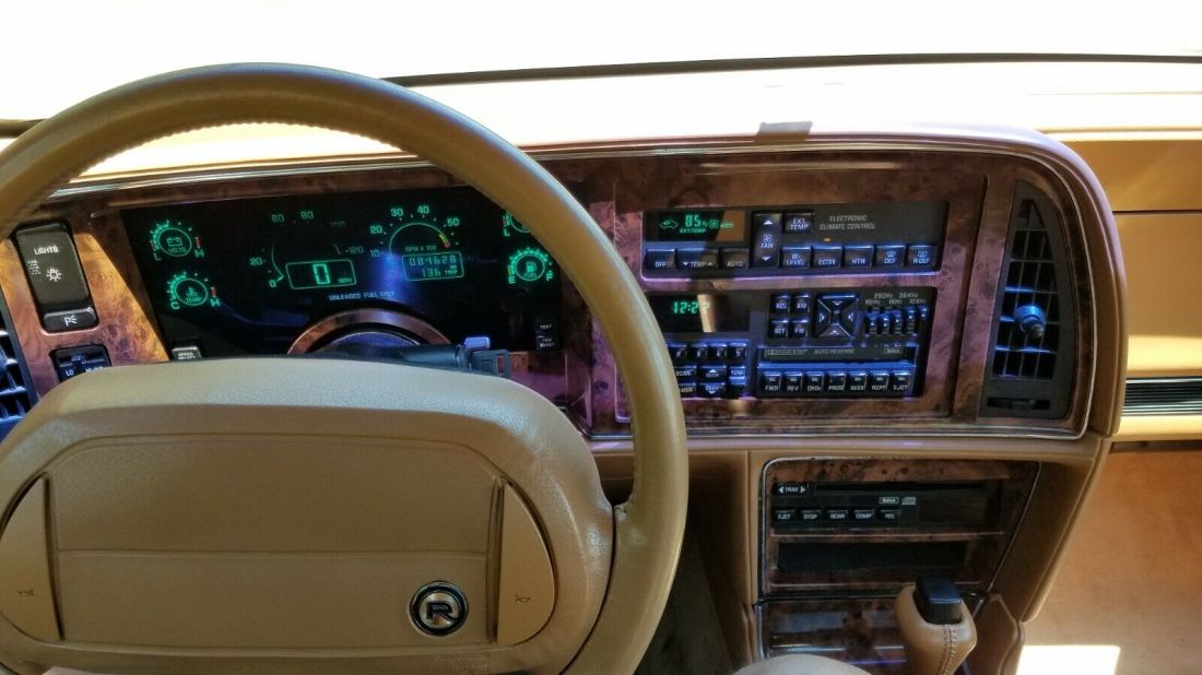1990 Buick Reatta - photo 12