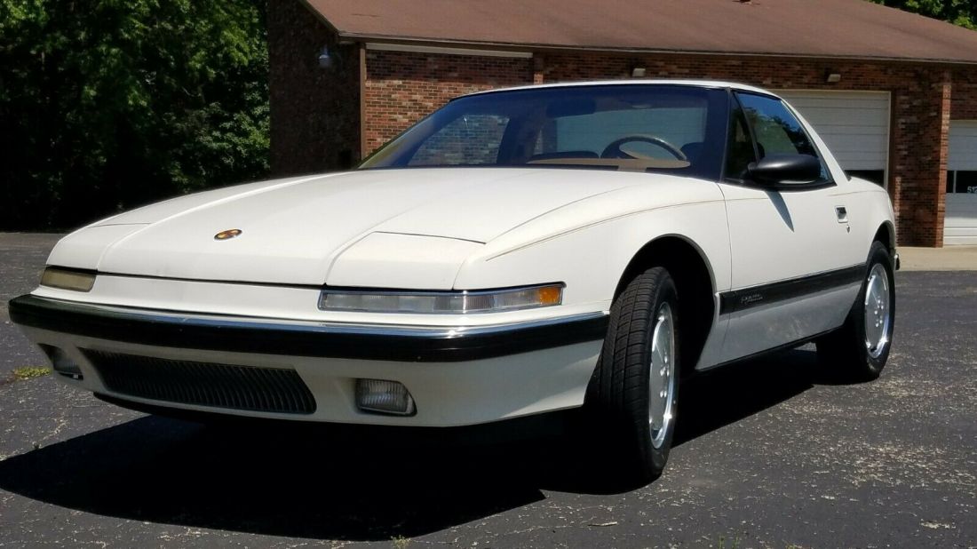 1990 Buick Reatta - photo 2