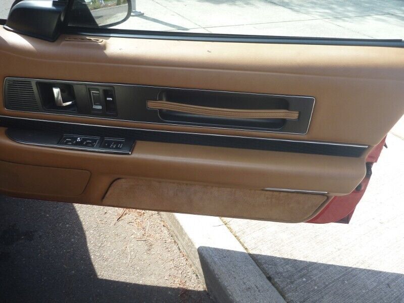 1990 Buick Reatta - photo 9