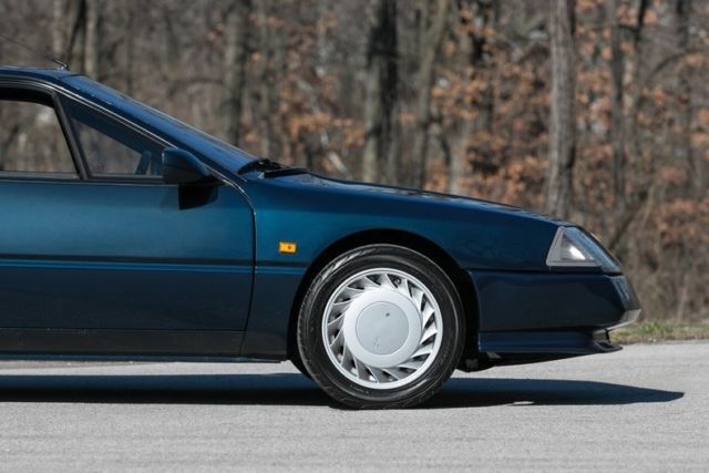 1990 Renault GTA - photo 11