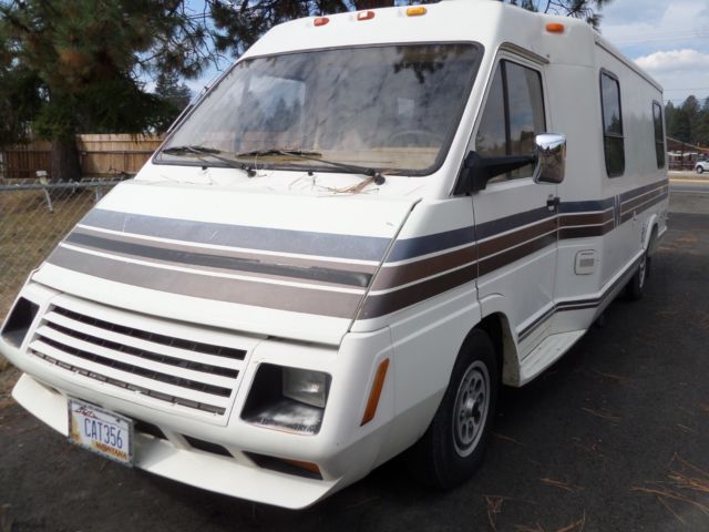 1990 Renault Winnebago