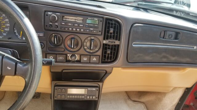 1990 Saab 900 Convertible - photo 11