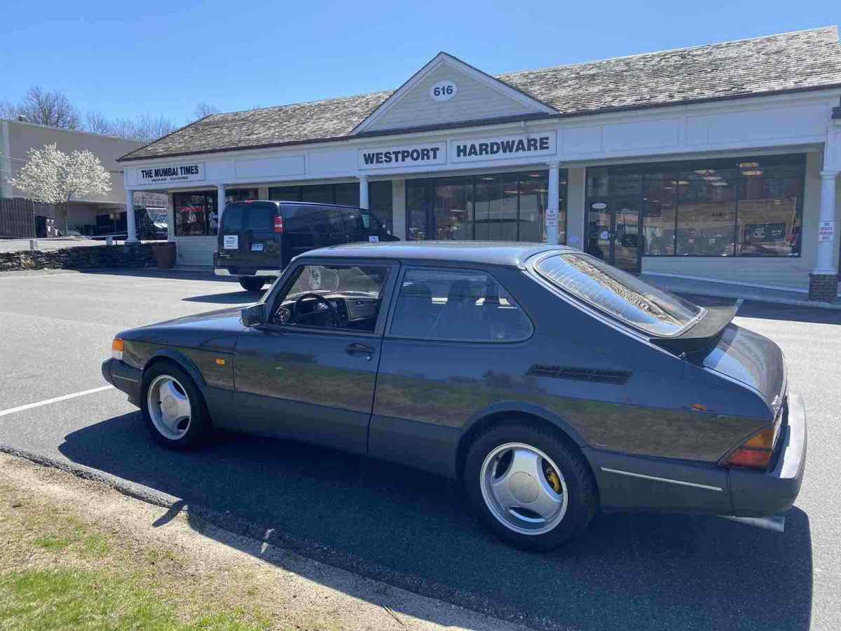 1990 Saab 900 - photo 2