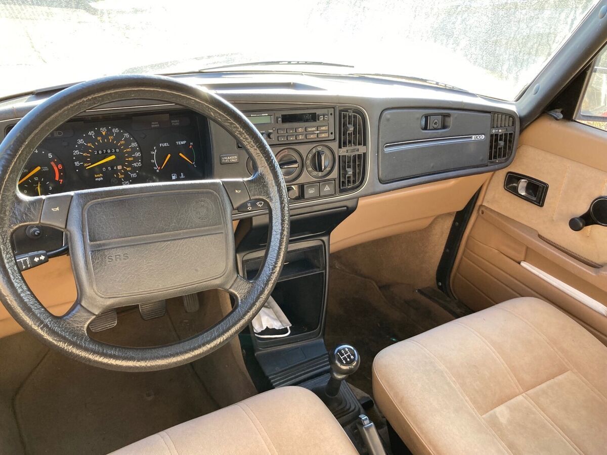 1990 Saab 900 - photo 9
