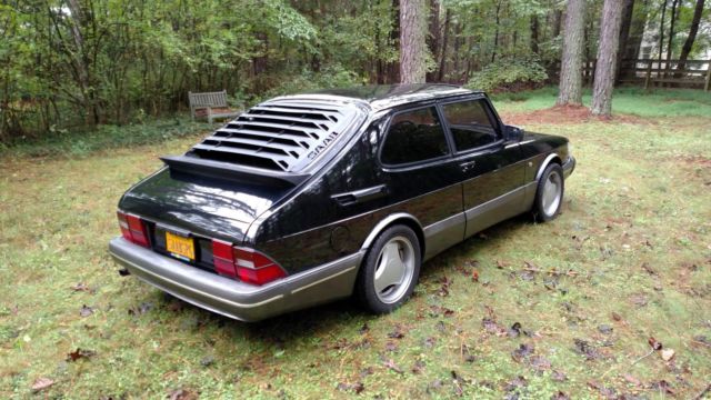 1990 Saab 900 SPG Turbo 5 Speed Hatchback 1990 Saab 900 SPG