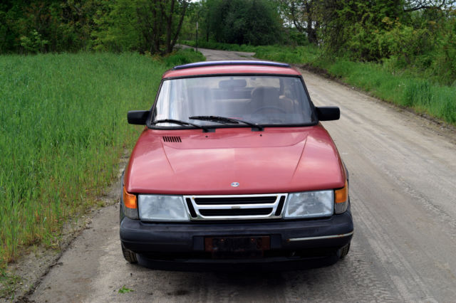 1990 Saab 900 - photo 2