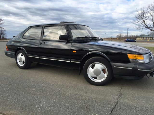 1990 Saab 900 - photo 2