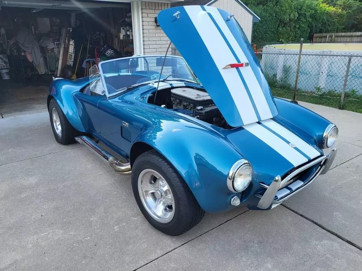 1990 Shelby COBRA REPLICA 1990 Shelby COBRA REPLICA 427FE Side Oiler, Detroit Locker, Halibrand Wheels