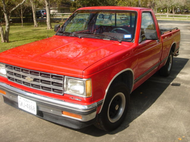 1990 Chevrolet S-10 Tahoe - photo 2