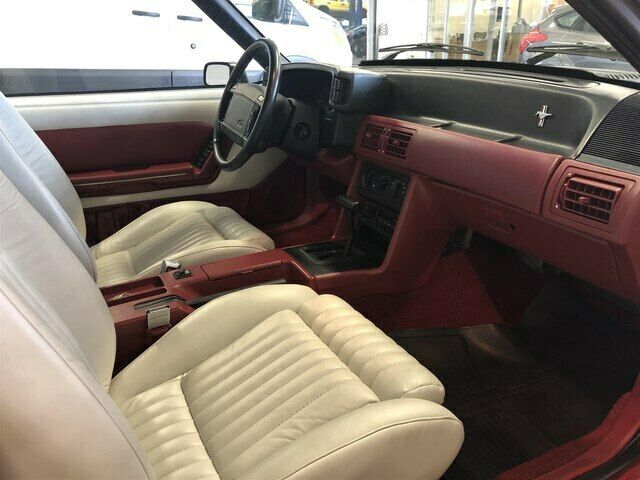 1990 Ford Mustang GT Convertible - photo 10