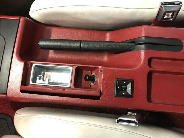 1990 Ford Mustang GT Convertible - photo 13