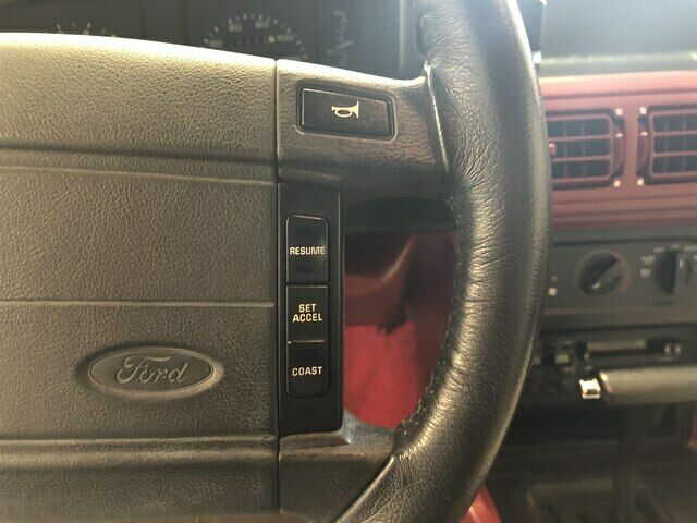 1990 Ford Mustang GT Convertible - photo 6