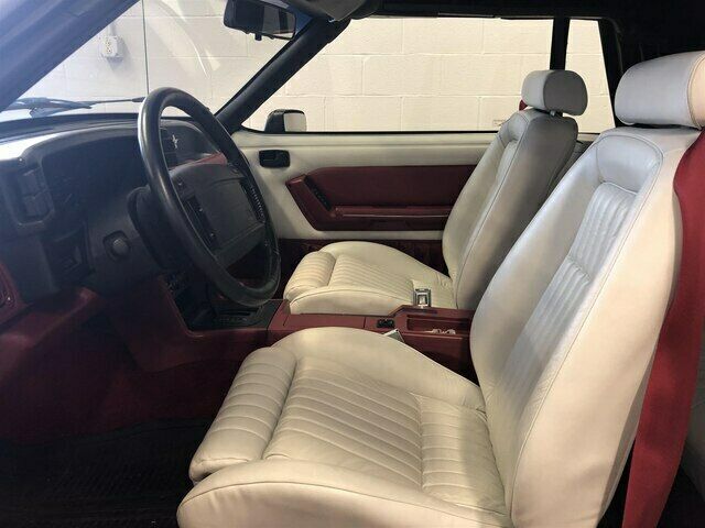 1990 Ford Mustang GT Convertible - photo 8
