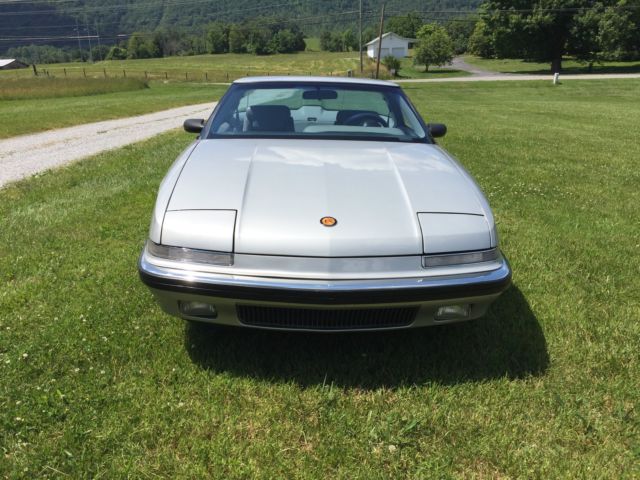 1990 Buick Reatta 2 DR Coupe - photo 3