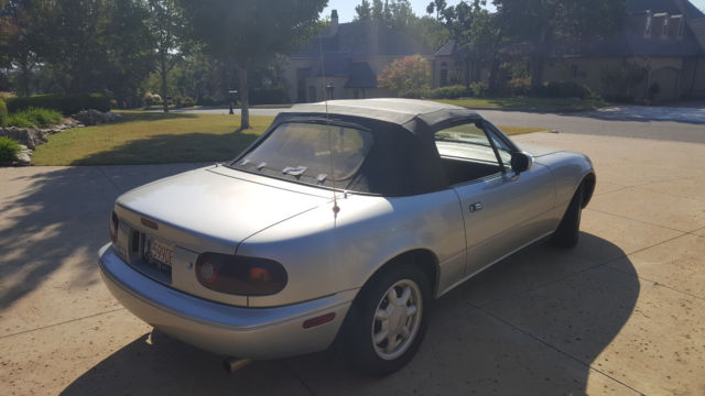 1990 Mazda MX-5 Miata Pacakage A - photo 5