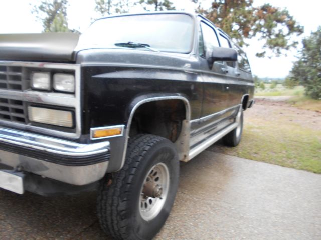 1990 Chevrolet Suburban - photo 4