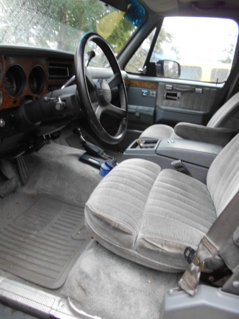 1990 Chevrolet Suburban - photo 6