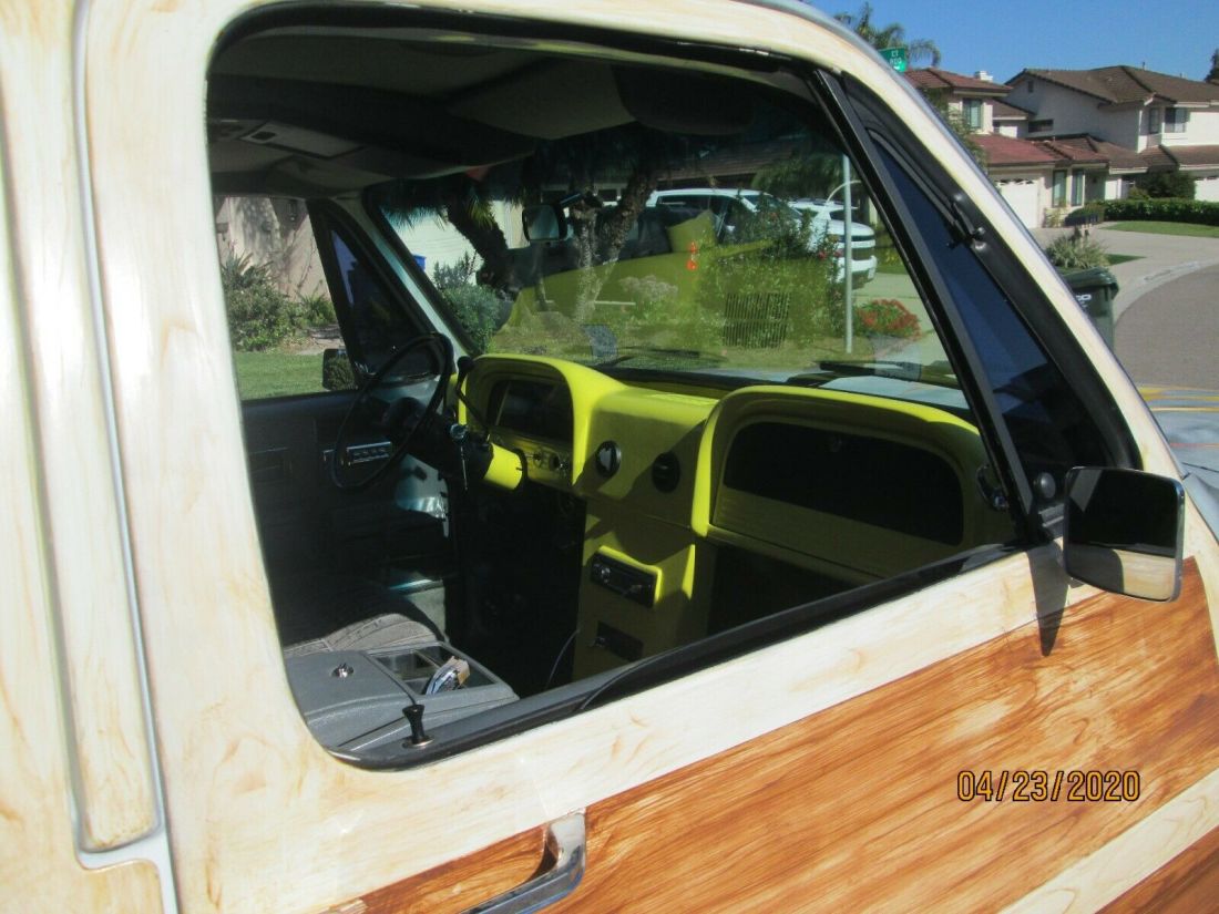 1989 Chevrolet Suburban Scottsdale 1500 - photo 13
