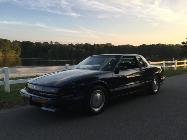 1990 TORONADO TROFEO: LOW MILEAGE! COLLECTOR QUALITY! MINT CONDITION! 1990 Oldsmobile Toronado TROFEO