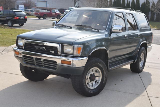 1990 Toyota 4Runner SR5 4X4 CLEAN CARFAX NO ACCIDENTS NO RESERVE 1990 Toyota 4Runner --