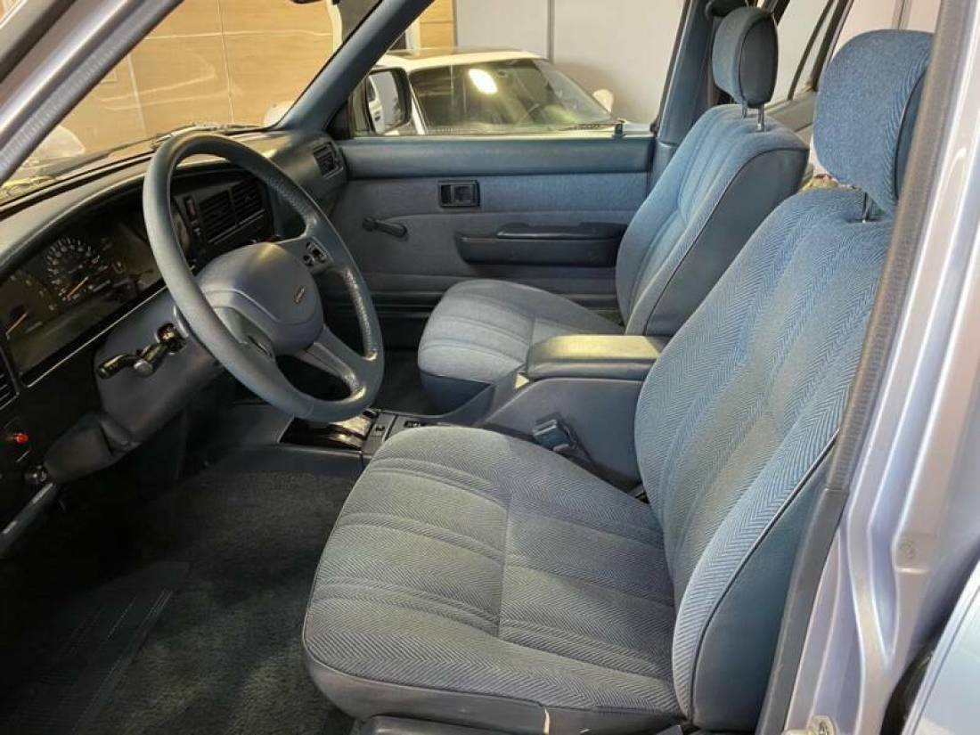 1990 Toyota 4Runner SR5 V6 4dr 4WD SUV - photo 11