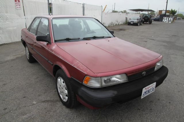1990 Toyota Camry Automatic 4 Cylinder NO RESERVE 1990 Toyota Camry