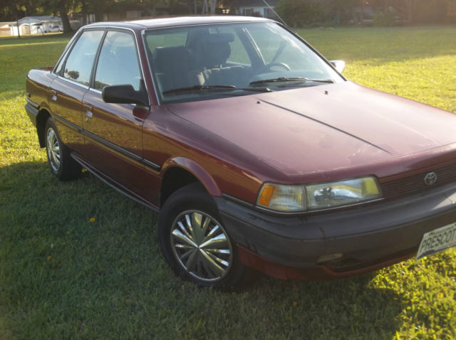 1990 Toyota Camry DLX Sedan 4-Door - photo 6