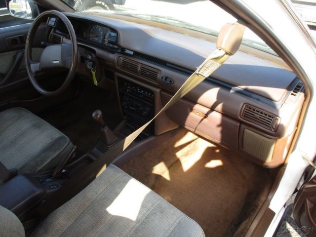 1990 Toyota Camry Deluxe - photo 12