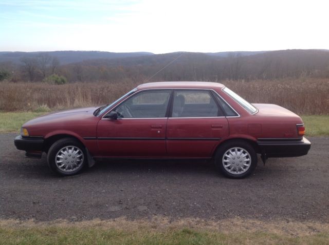 1990 Toyota Camry Deluxe - photo 8