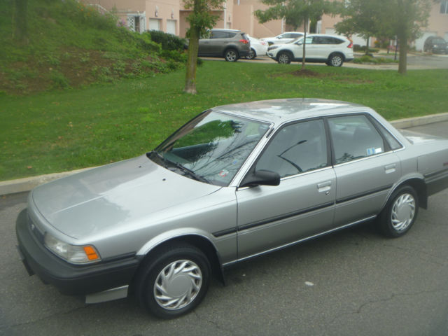 1990 Toyota Camry VERY LOW MILES - photo 4