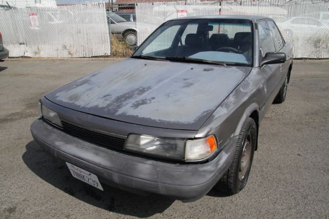 1990 Toyota Camry Manual 4 Cylinder NO RESERVE 1990 Toyota Camry