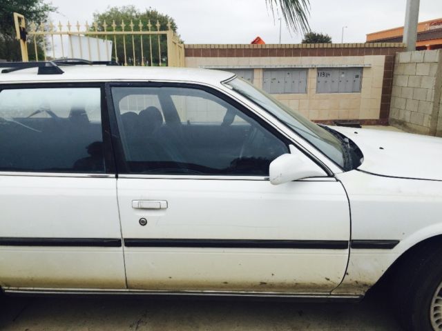 1990 Toyota Camry LE - photo 5