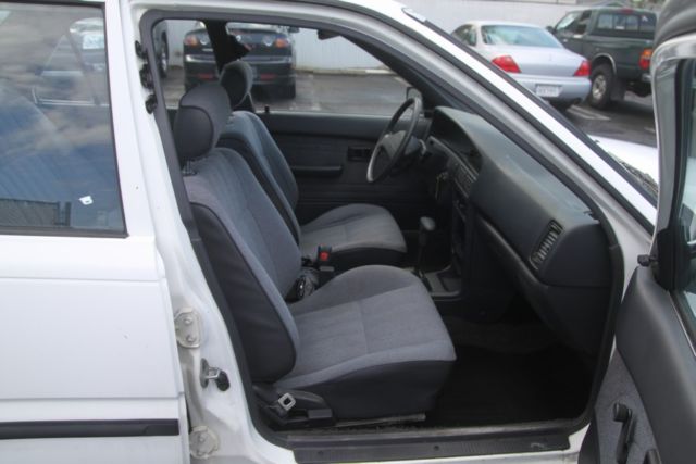 1990 Toyota Corolla DLX Sedan 4-Door - photo 11